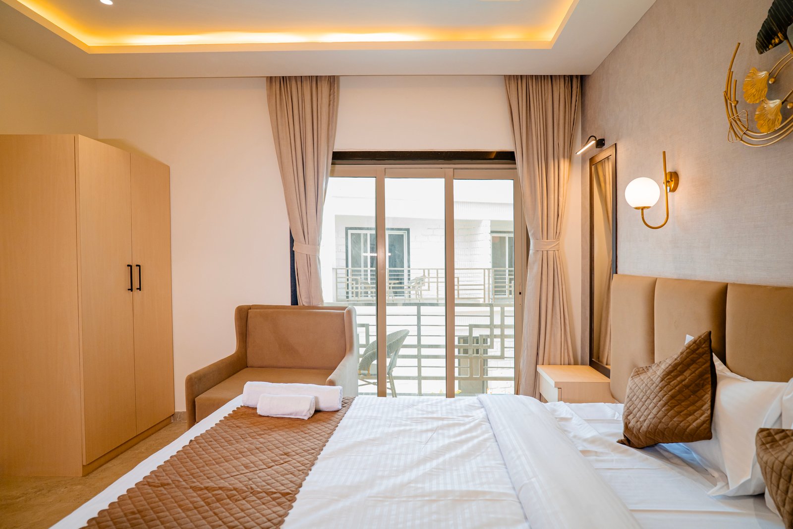 Romantic couple stay at Breeze-Inn Beach Resort Shriwardhan