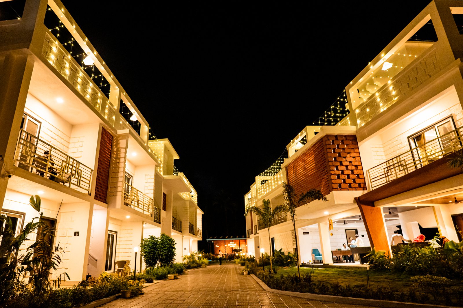 Breeze-Inn Beach Resort
