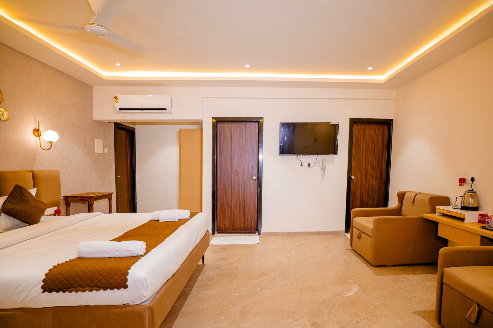Family Suite at Breeze-Inn